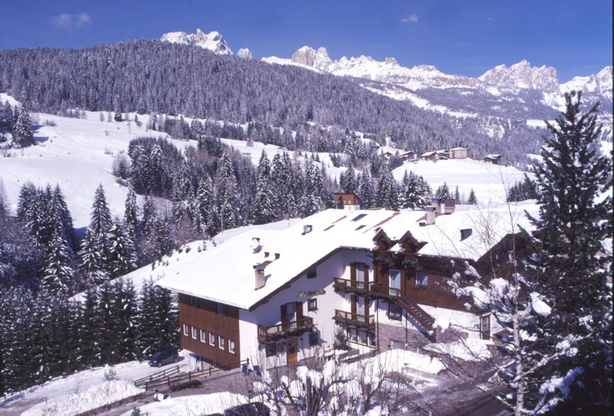 Debra Park Hotel Moena Luaran gambar