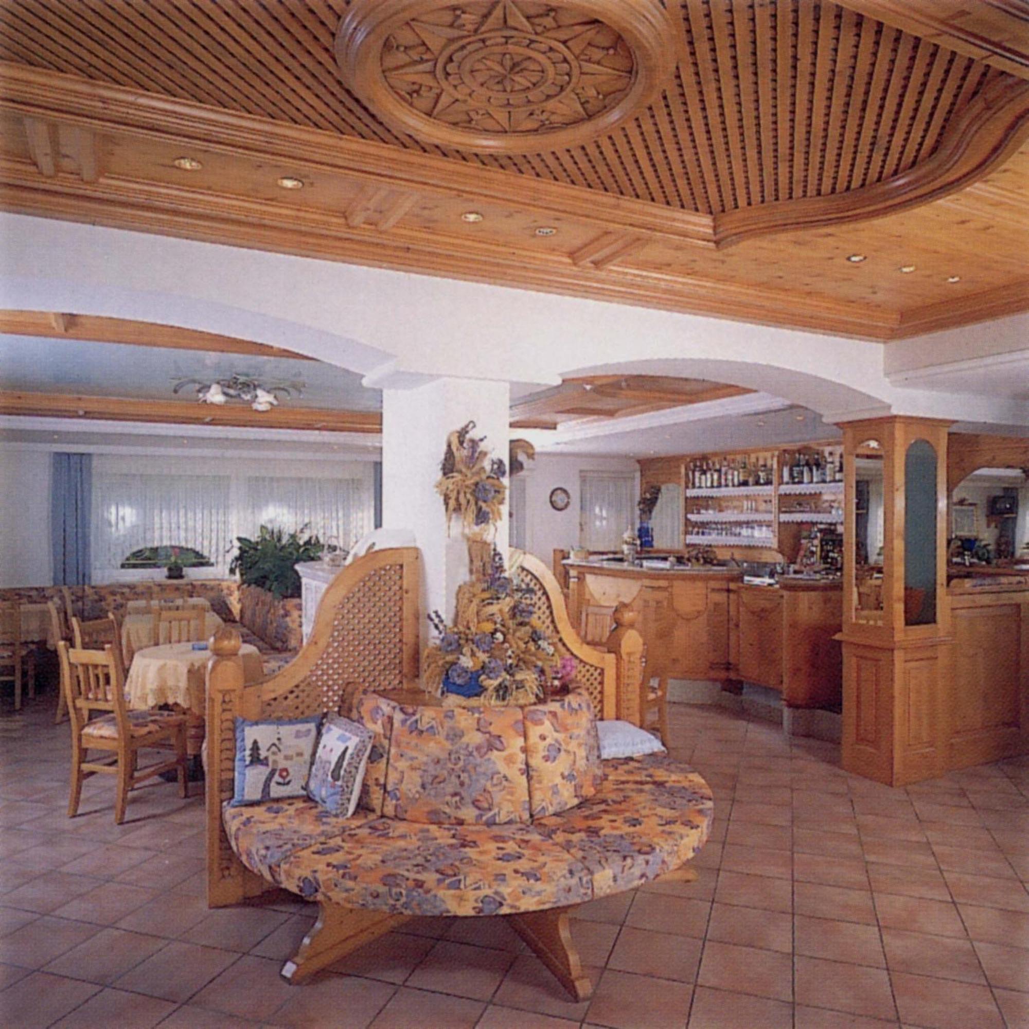 Debra Park Hotel Moena Luaran gambar